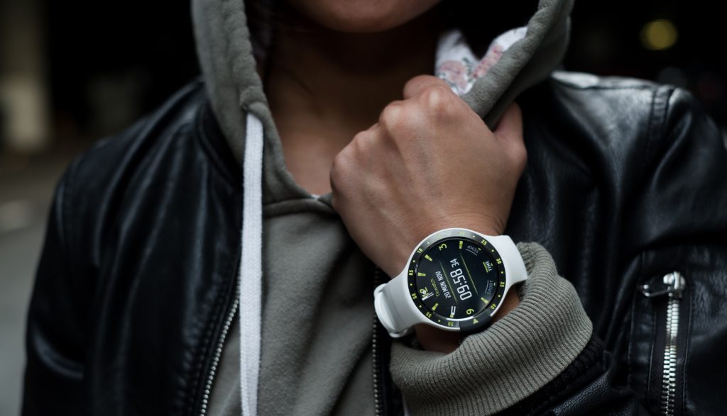 samsung watch with cellular connectivity